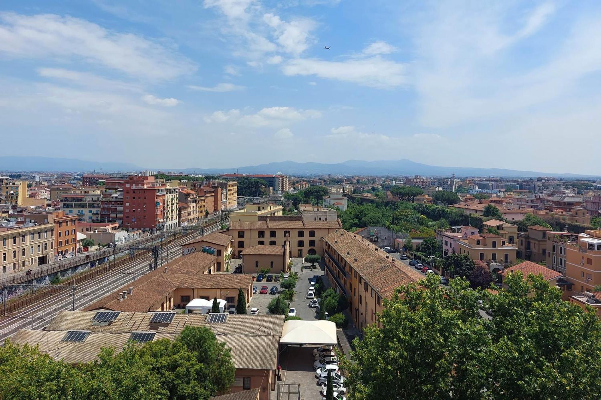 Super Attico Con Terrazza Lodi Appartement *